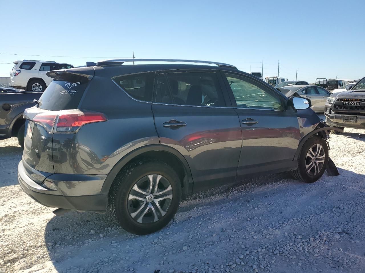 2016 TOYOTA RAV4 LE - Image 3
