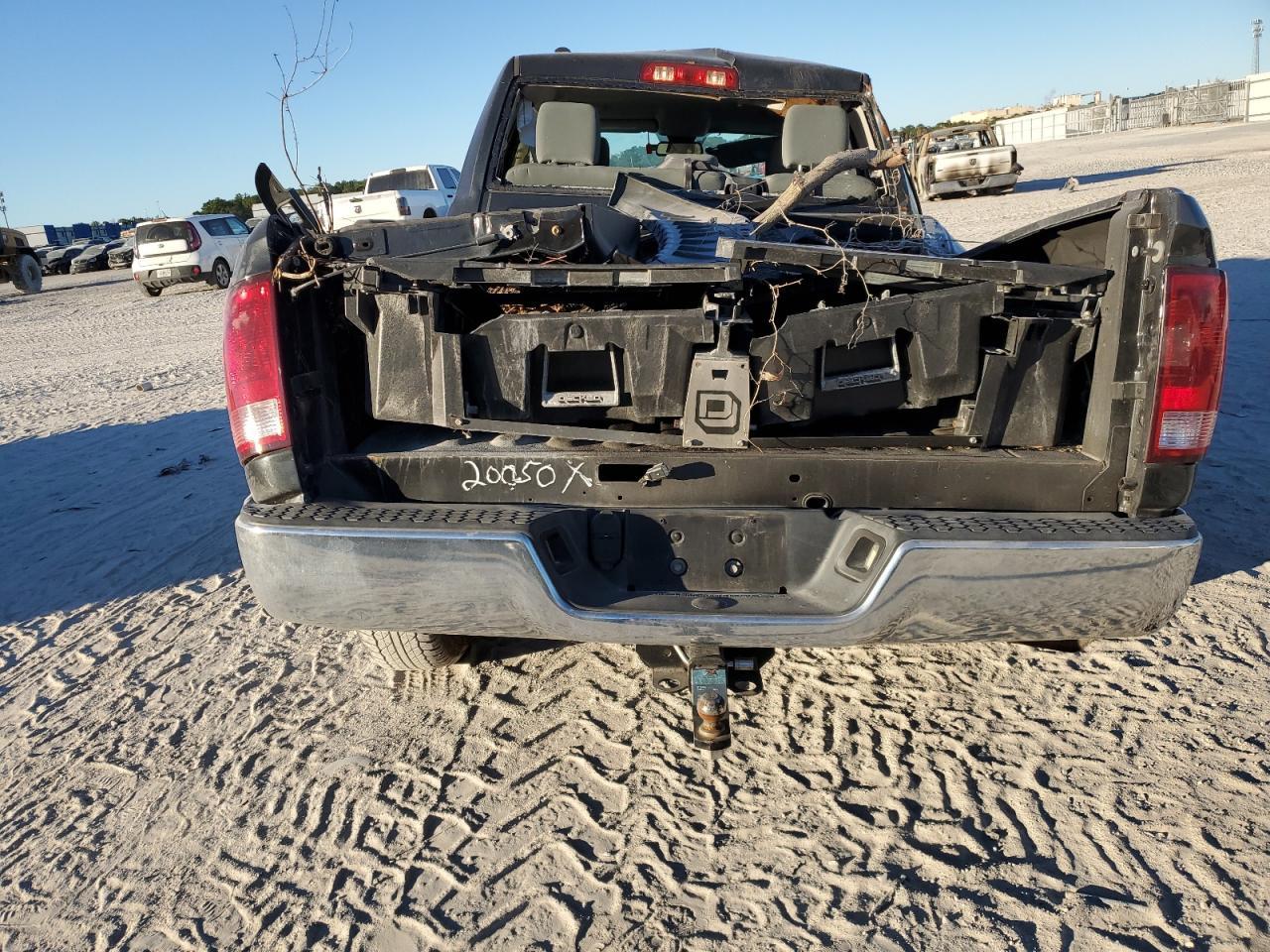 2018 RAM 1500 ST - Image 6