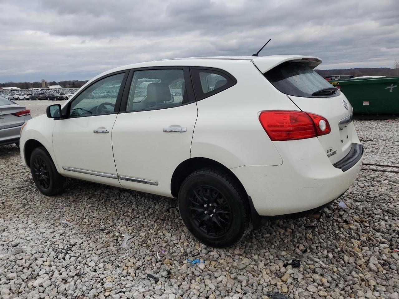 2013 NISSAN ROGUE S - Image 2