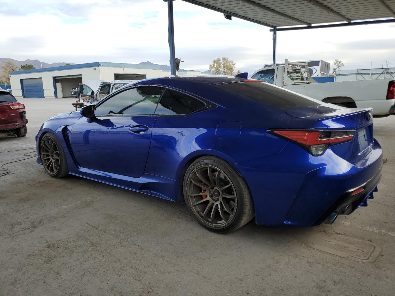 2020 LEXUS RC-F - Фото 2