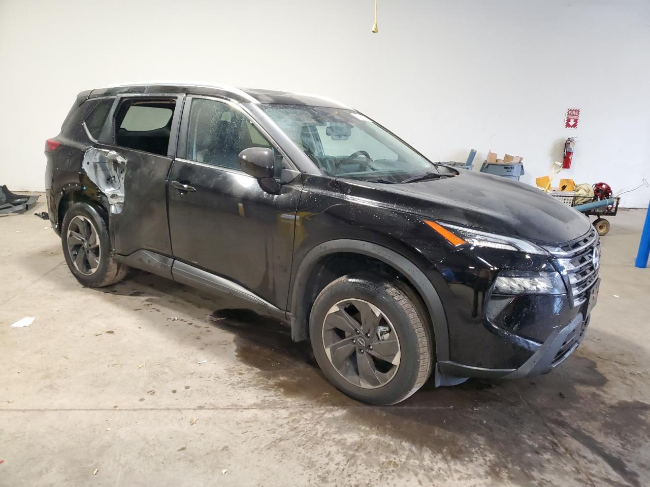 2024 NISSAN ROGUE SV - Фото 4