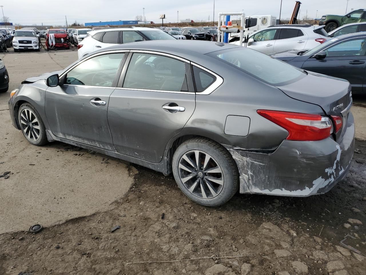 2017 NISSAN ALTIMA 2.5 - Фото 2