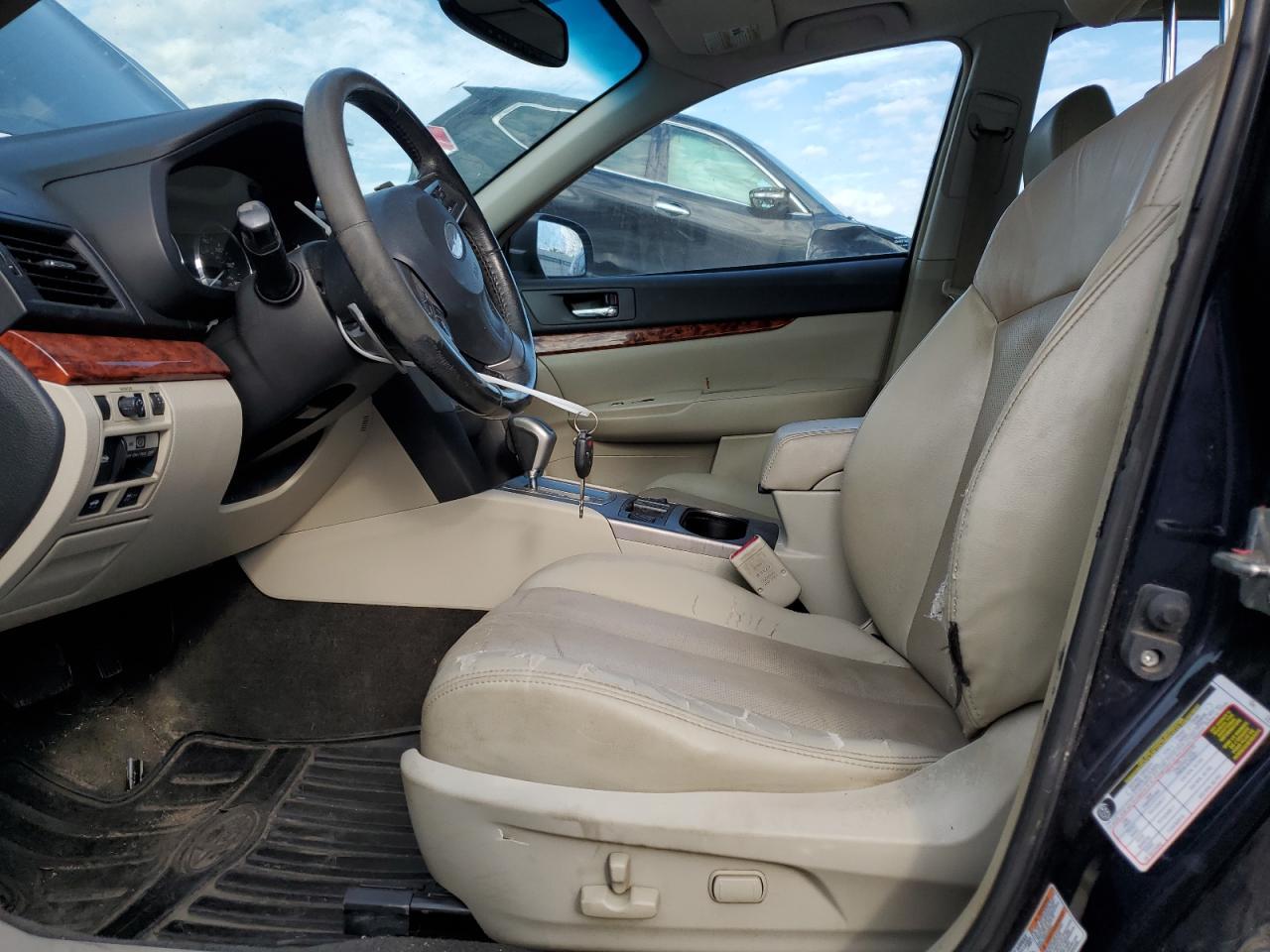 2012 SUBARU LEGACY 2.5 - Image 7