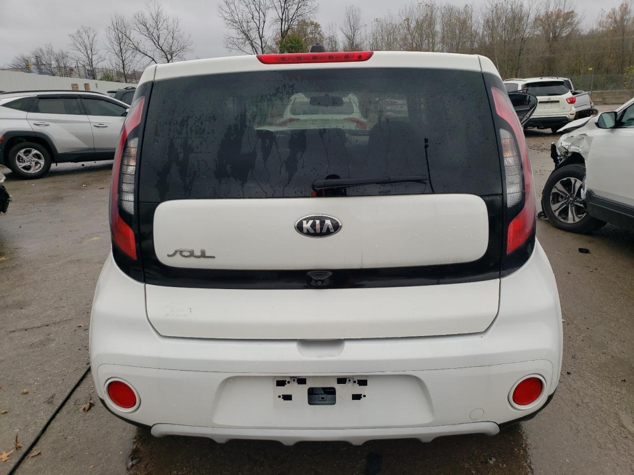 2019 KIA SOUL + - Image 6
