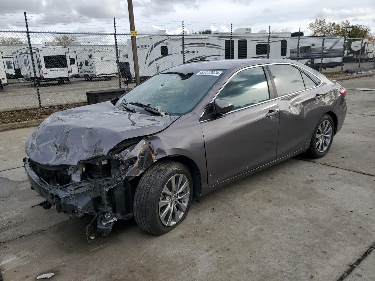 2015 TOYOTA CAMRY LE