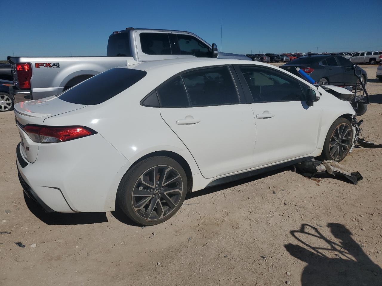 2020 TOYOTA COROLLA SE - Фото 3