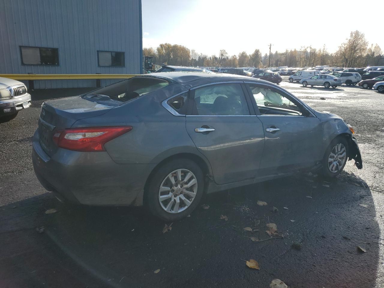 2017 NISSAN ALTIMA 2.5 - Фото 3