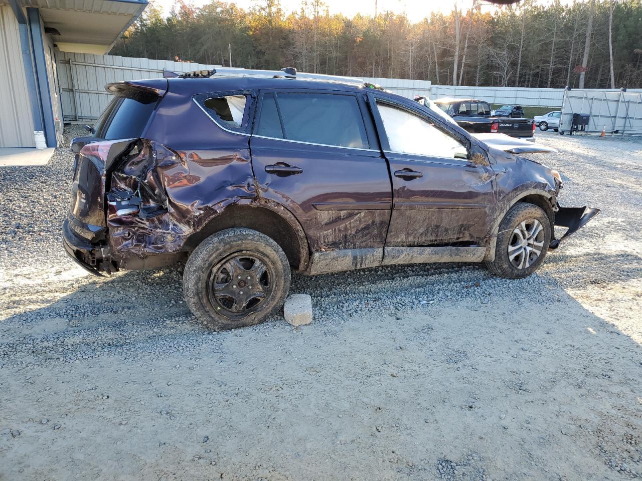2018 TOYOTA RAV4 LE - Image 3