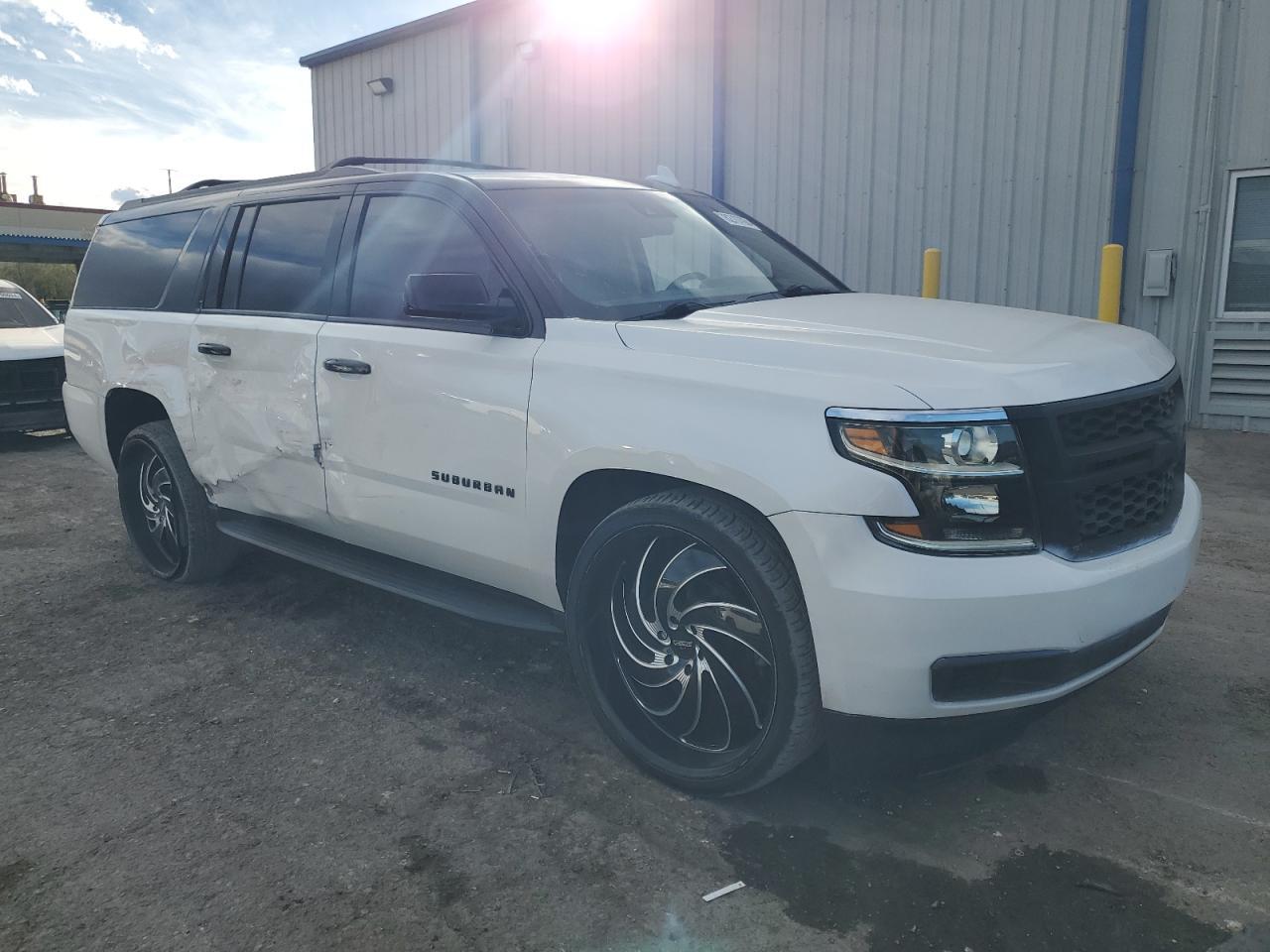 2016 CHEVROLET SUBURBAN C - Image 4