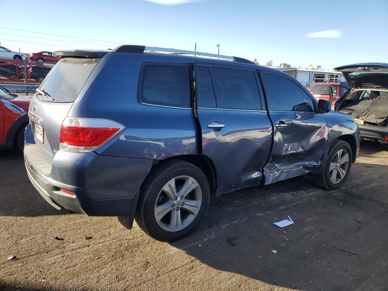 2012 TOYOTA HIGHLANDER - Image 3