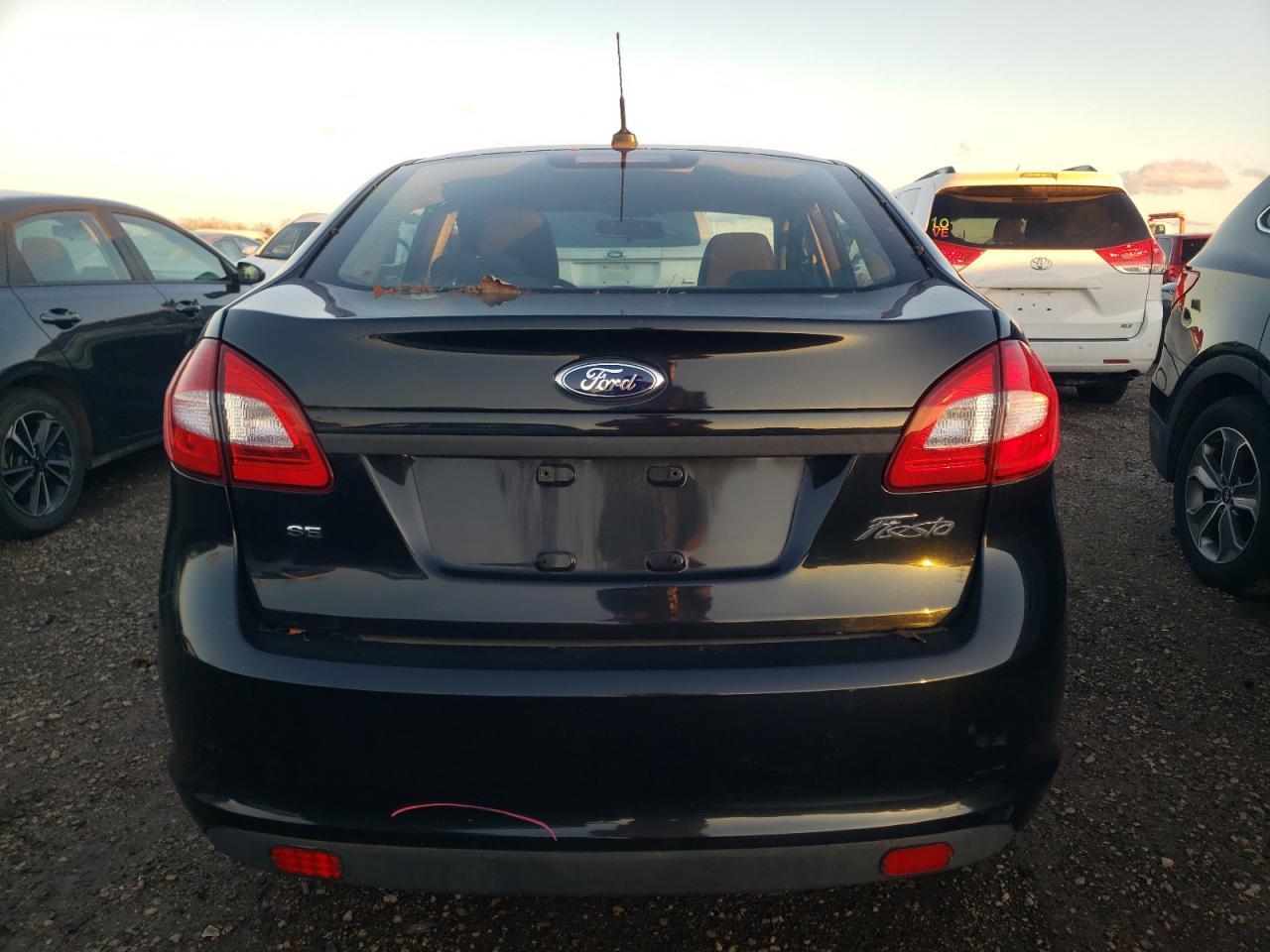 2013 FORD FIESTA SE - Image 6