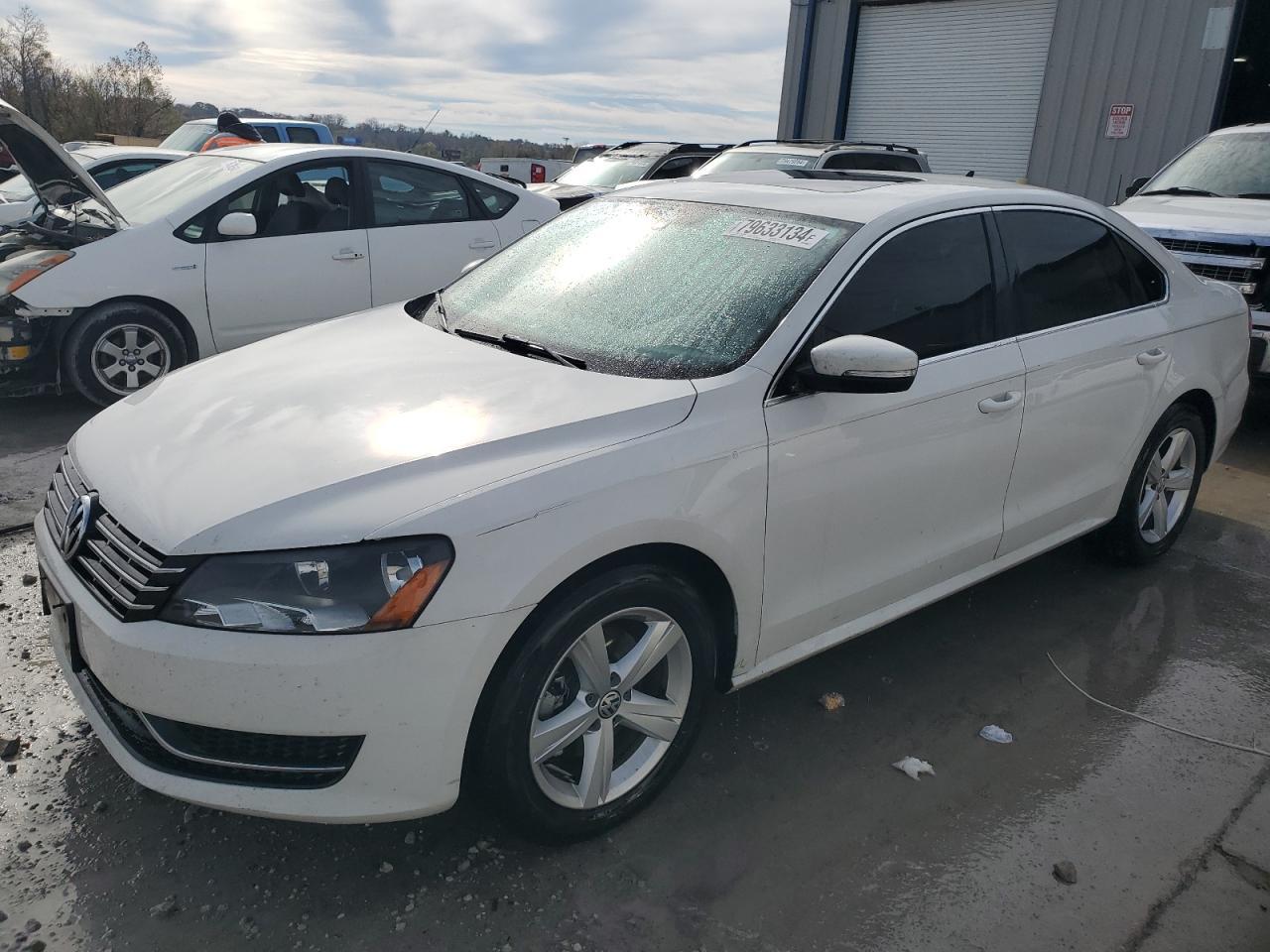 2013 VOLKSWAGEN PASSAT SE