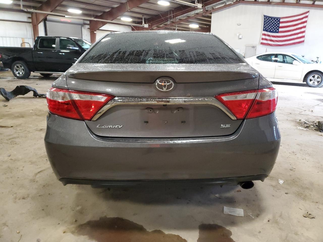 2015 TOYOTA CAMRY LE - Фото 6