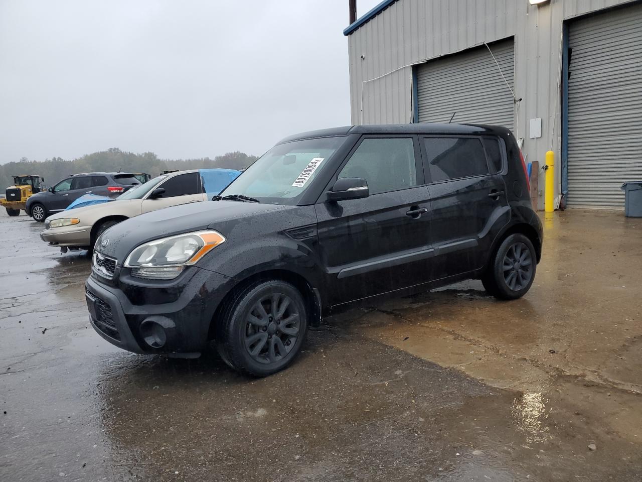 2013 KIA SOUL +