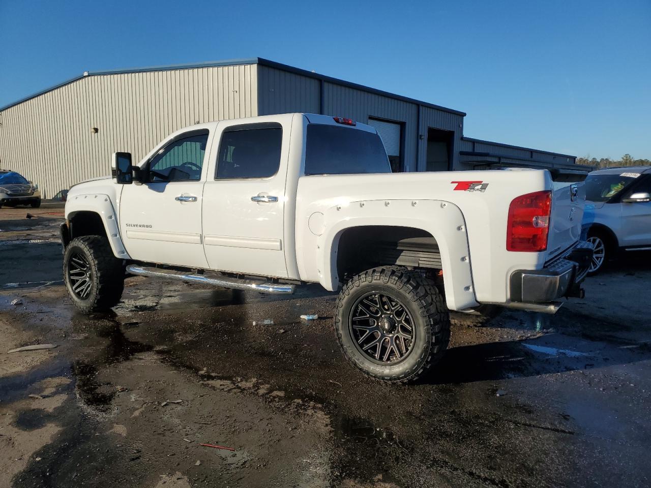 2013 CHEVROLET SILVERADO - Image 2