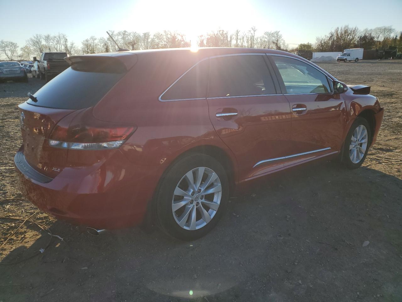 2013 TOYOTA VENZA LE - Фото 3