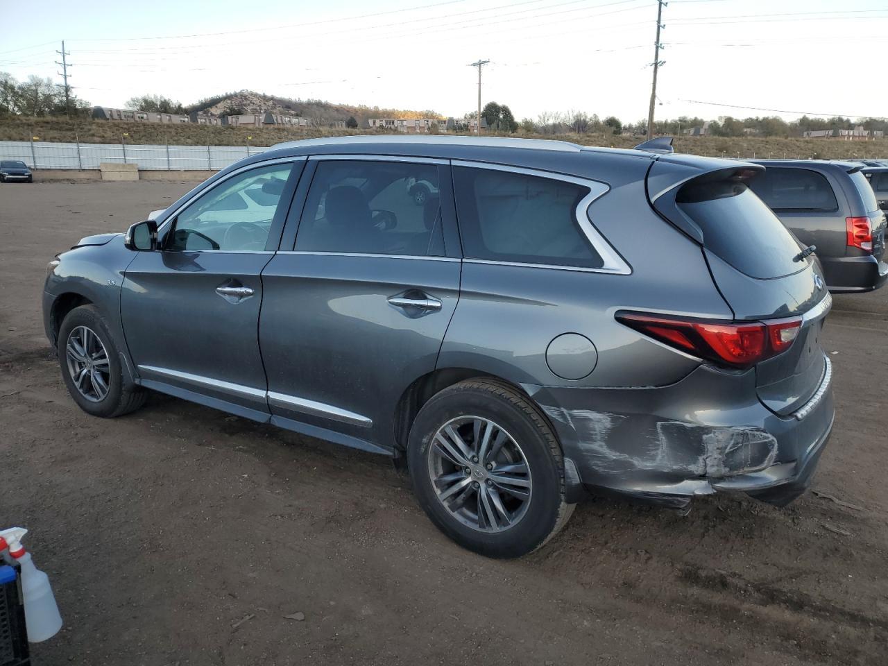 2017 INFINITI QX60 - Image 2