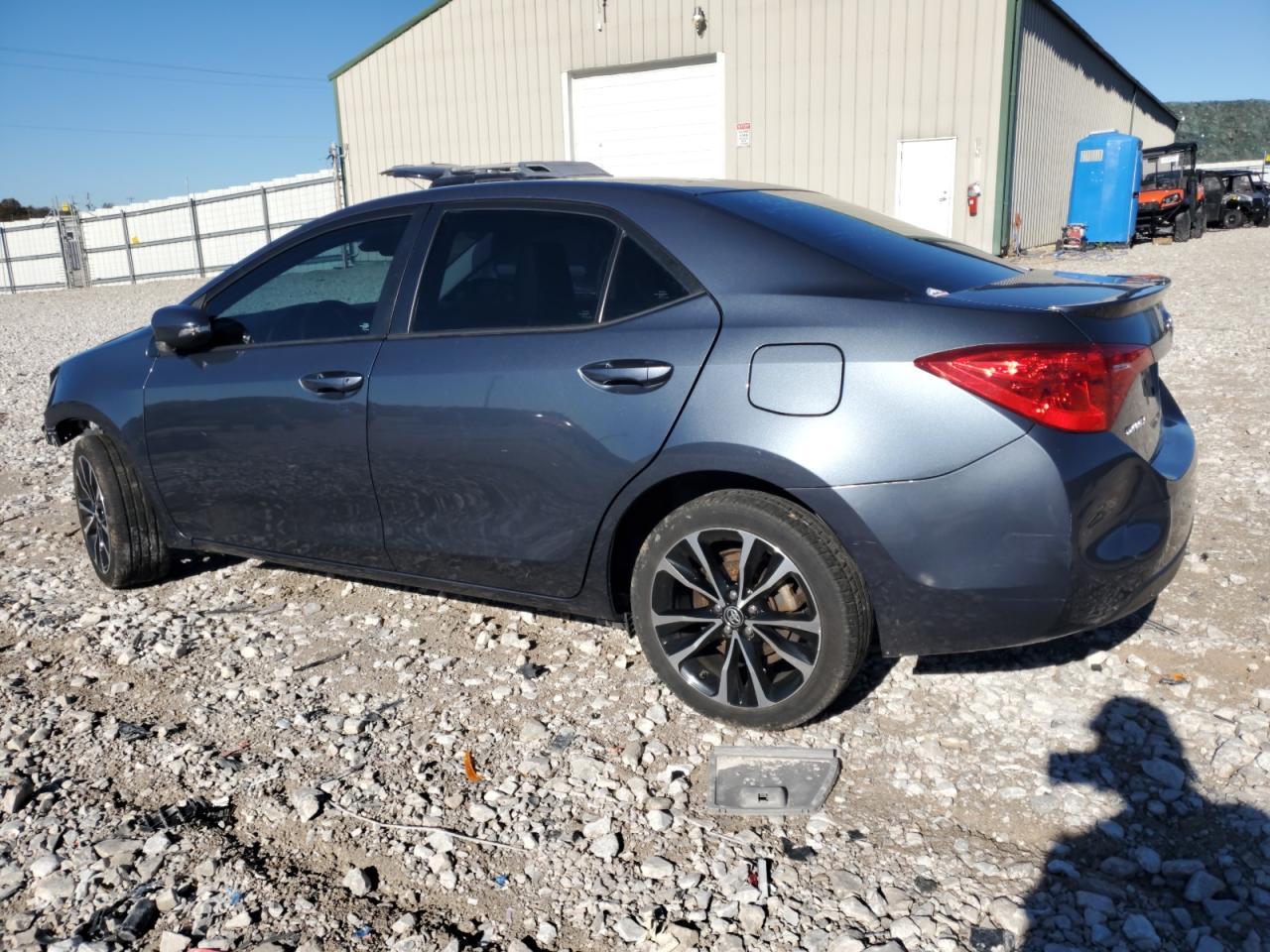 2018 TOYOTA COROLLA L - Фото 2