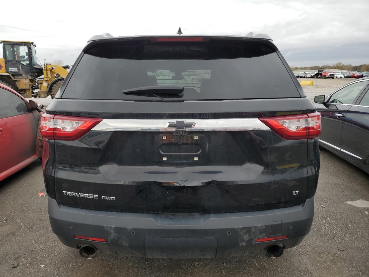 2018 CHEVROLET TRAVERSE L - Фото 6
