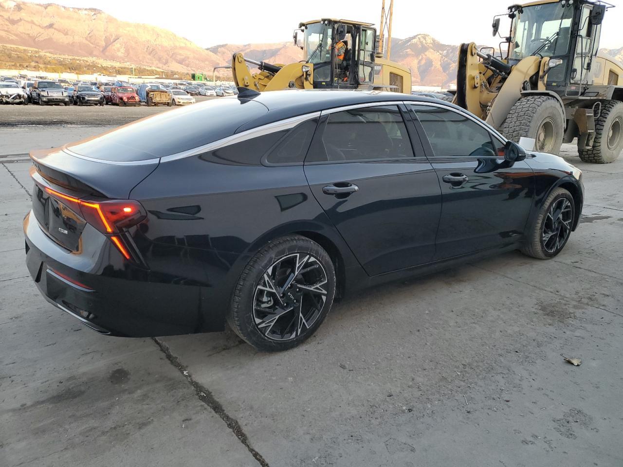 2025 KIA K5 GT LINE - Image 3