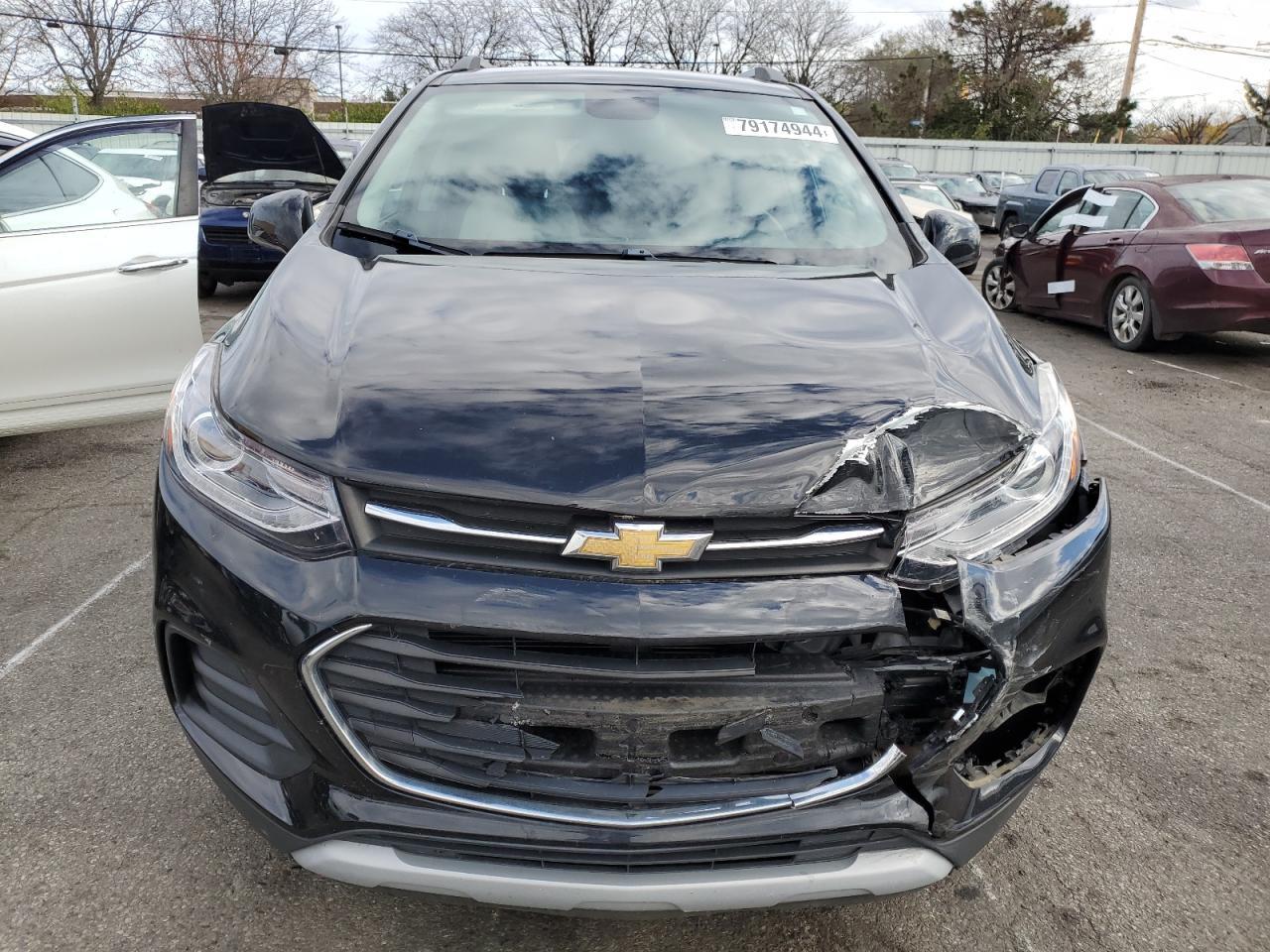 2019 CHEVROLET TRAX 1LT - Фото 5
