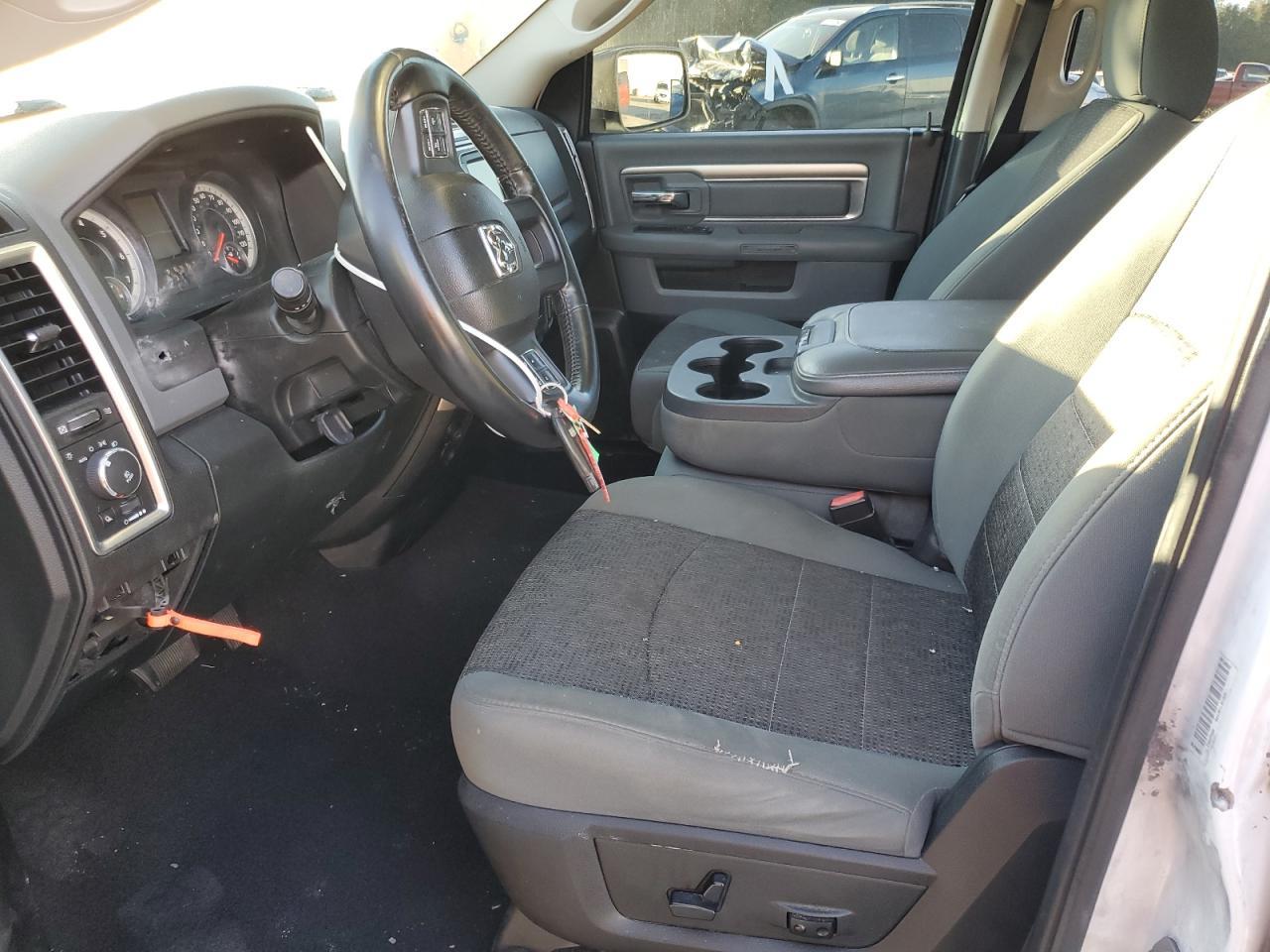 2015 RAM 1500 SLT - Image 7