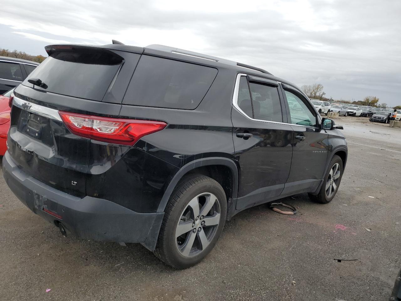 2018 CHEVROLET TRAVERSE L - Фото 3