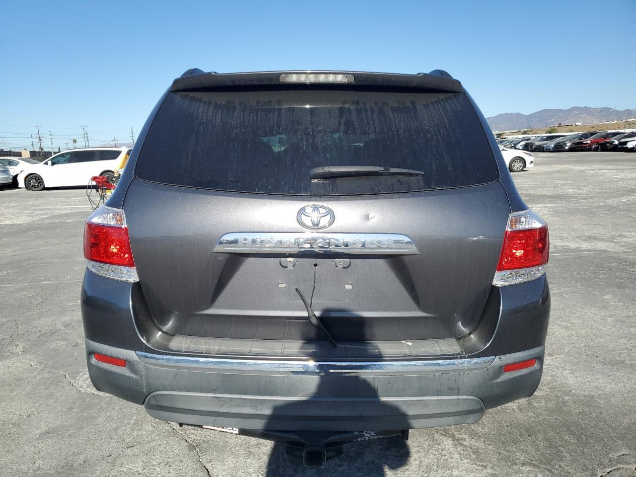 2011 TOYOTA HIGHLANDER - Image 6