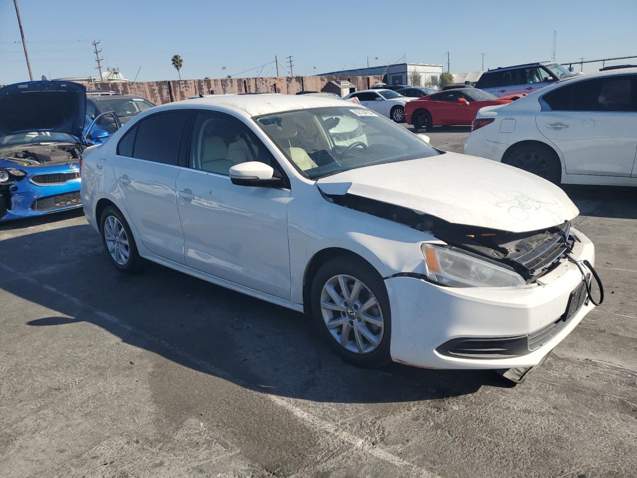2014 VOLKSWAGEN JETTA SE - Image 4