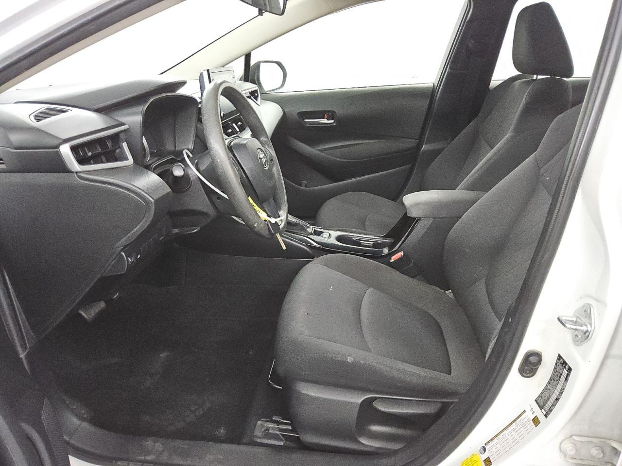 2020 TOYOTA COROLLA LE - Фото 7