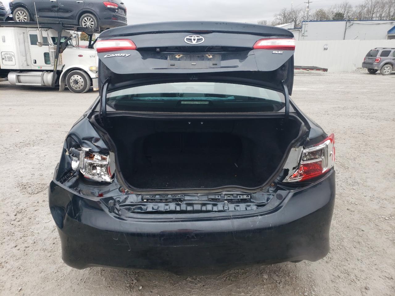2014 TOYOTA CAMRY L - Фото 6