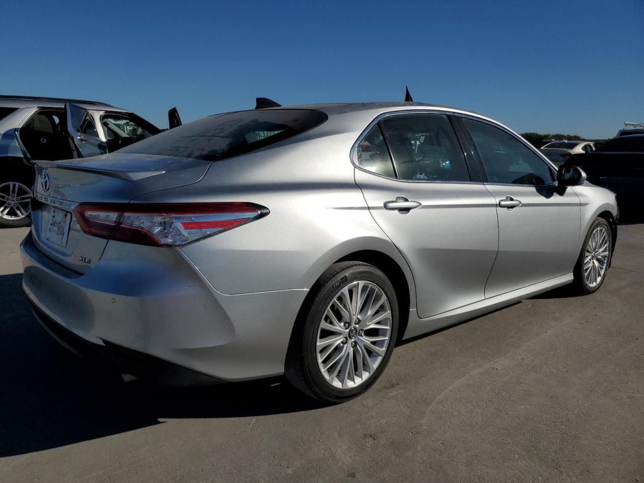 2018 TOYOTA CAMRY XSE - Image 3
