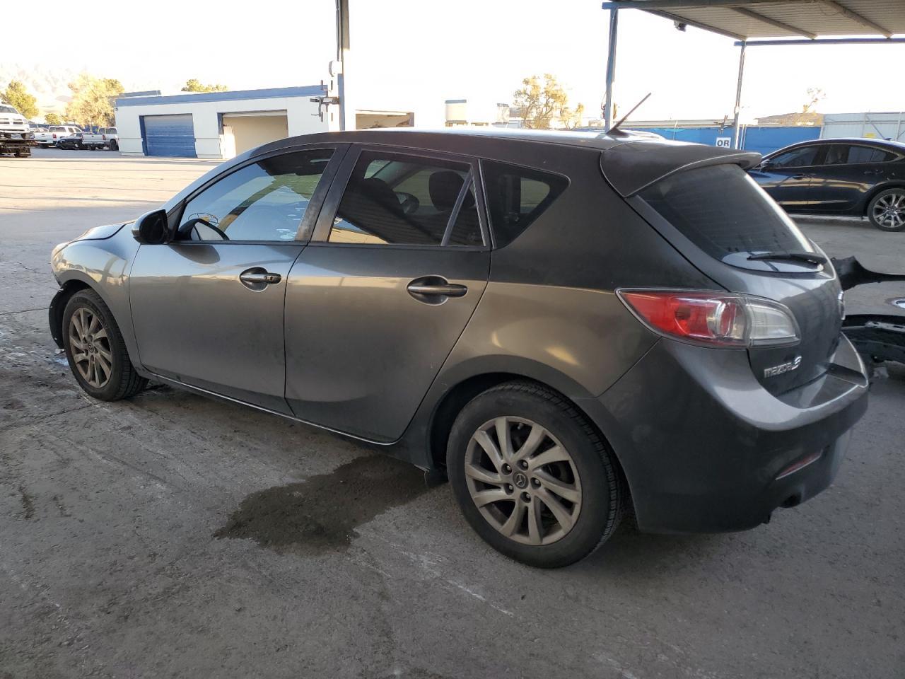2013 MAZDA 3 I - Фото 2