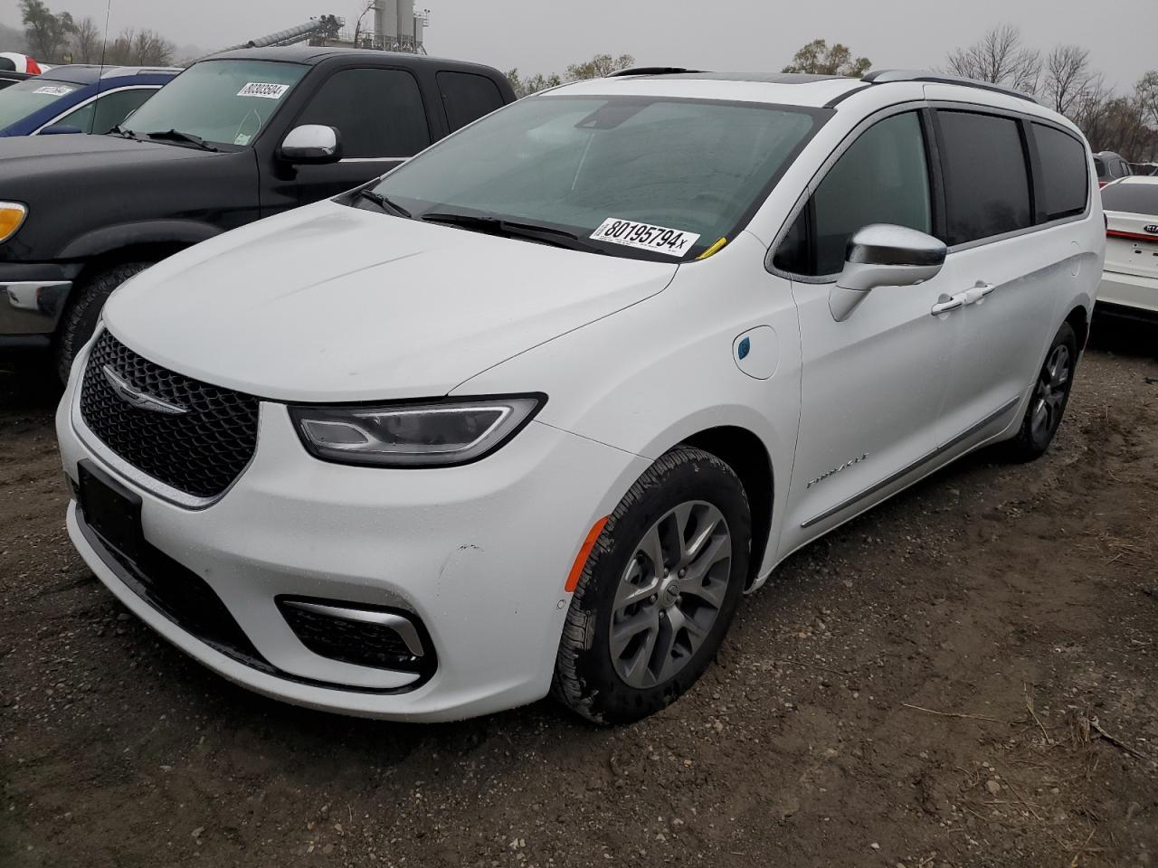 2024 CHRYSLER PACIFICA H car image