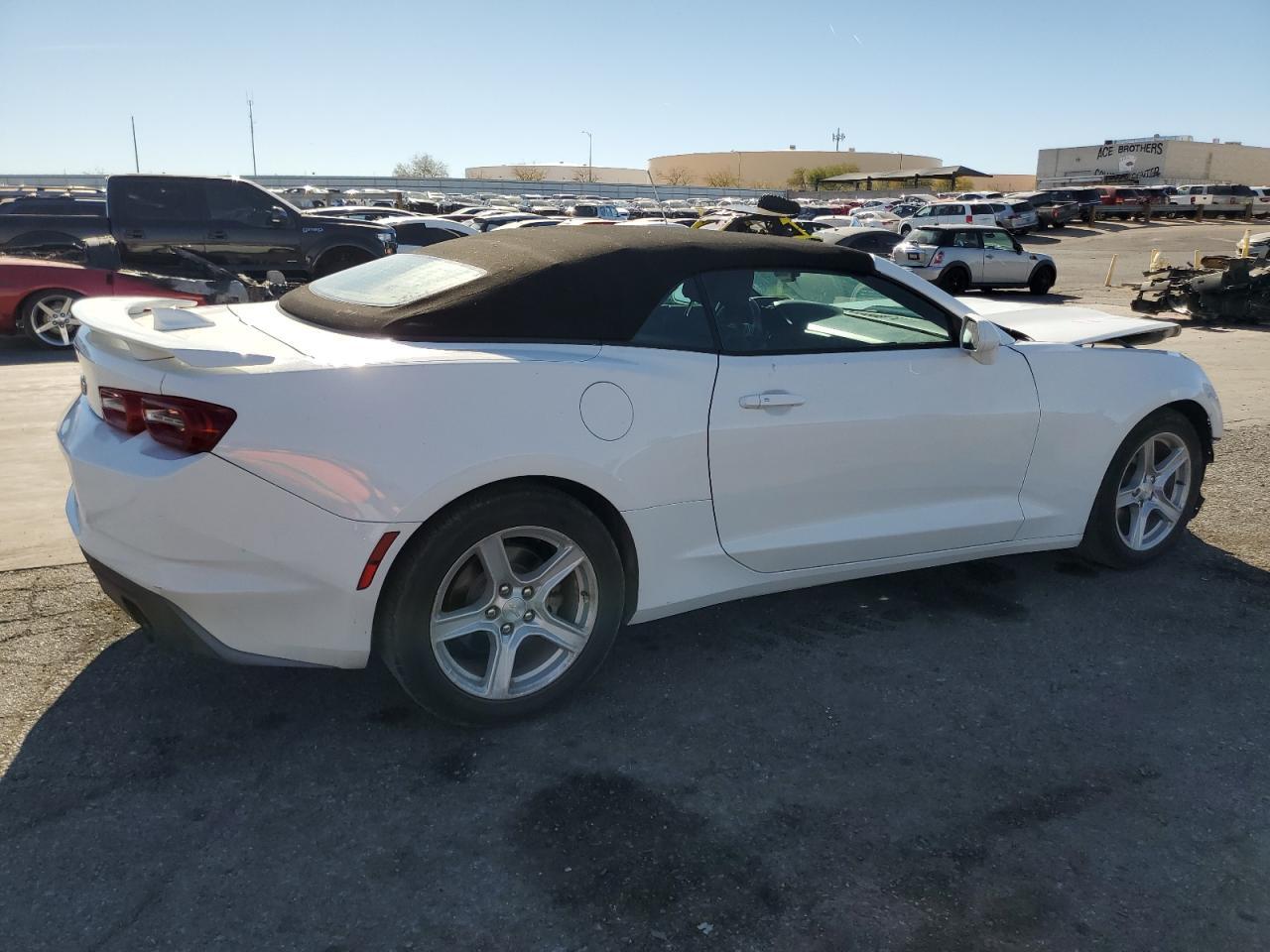 2019 CHEVROLET CAMARO LS - Фото 3