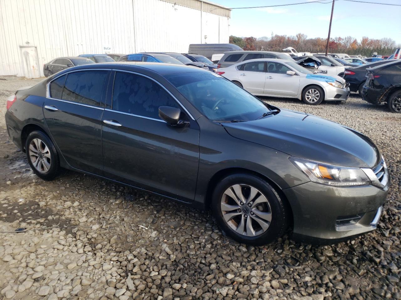 2014 HONDA ACCORD LX - Image 4