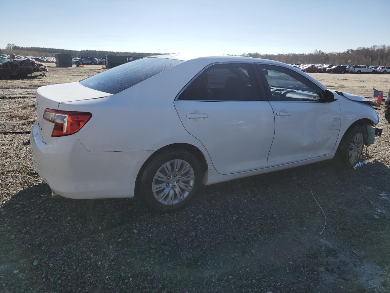 2013 TOYOTA CAMRY L - Image 3