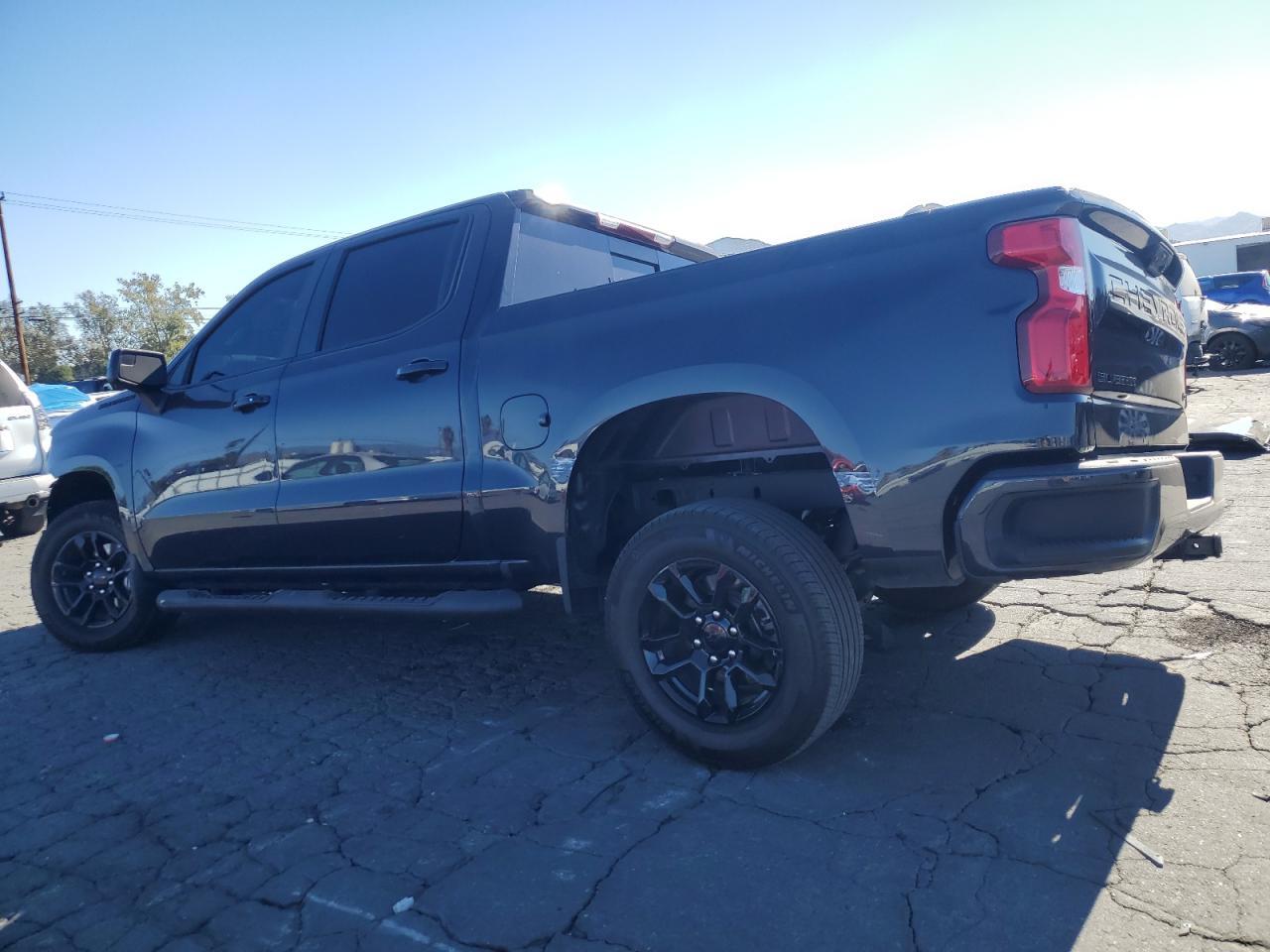 2023 CHEVROLET SILVERADO - Фото 2