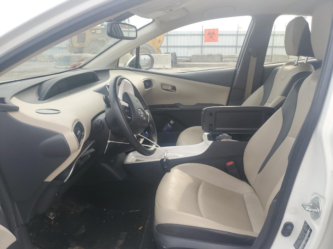 2016 TOYOTA PRIUS - Image 7