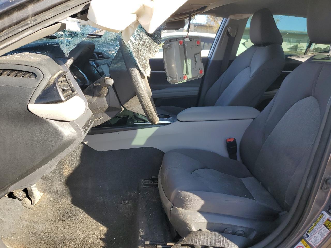 2019 TOYOTA CAMRY L - Image 7