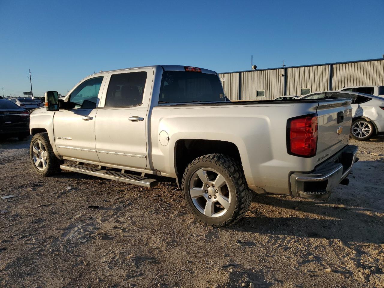 2017 CHEVROLET SILVERADO - Image 2