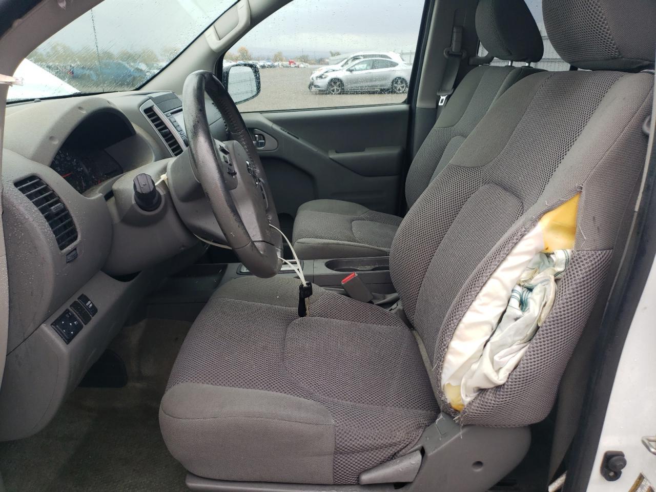 2017 NISSAN FRONTIER S - Image 7