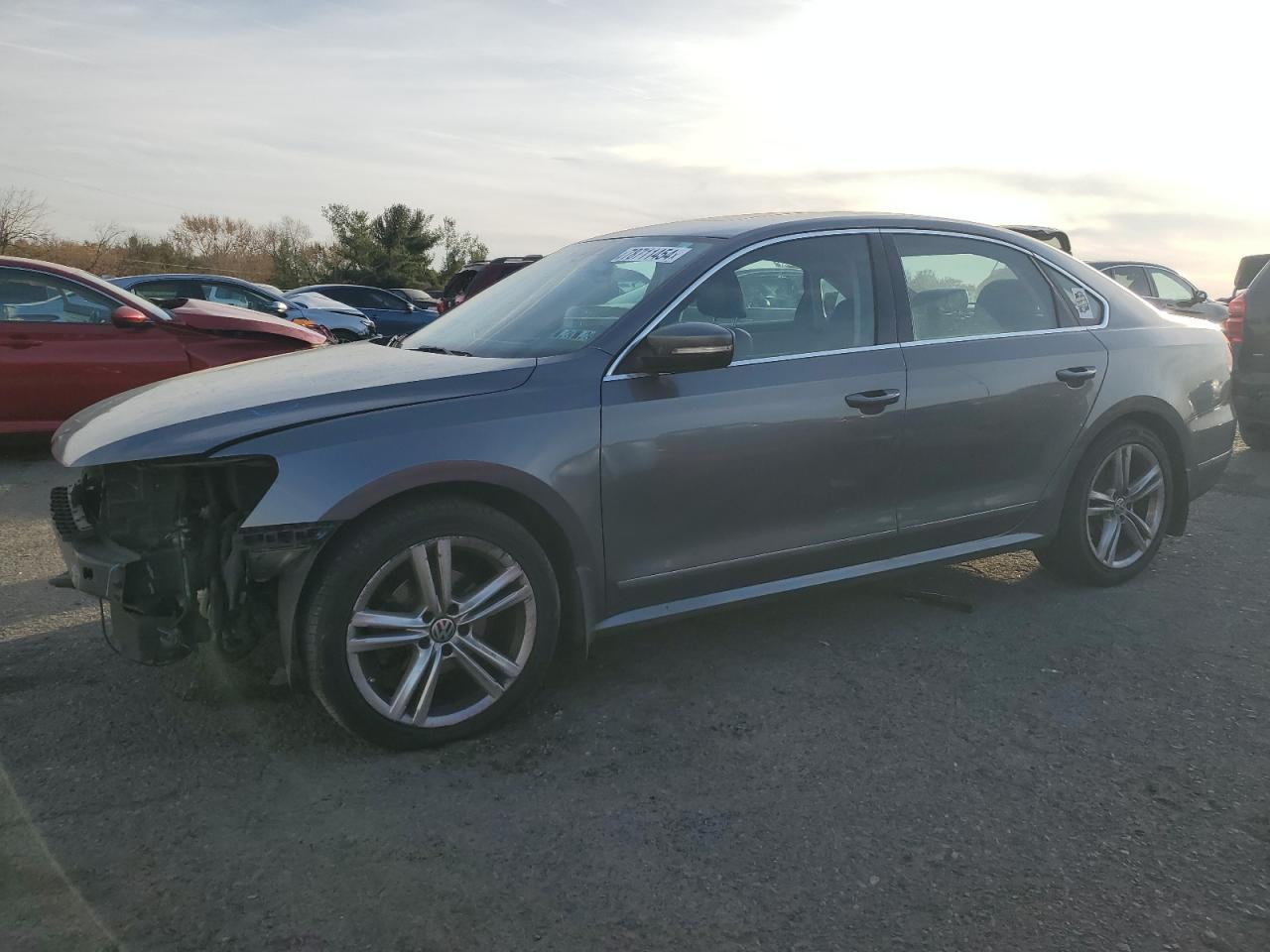 2015 VOLKSWAGEN PASSAT SE