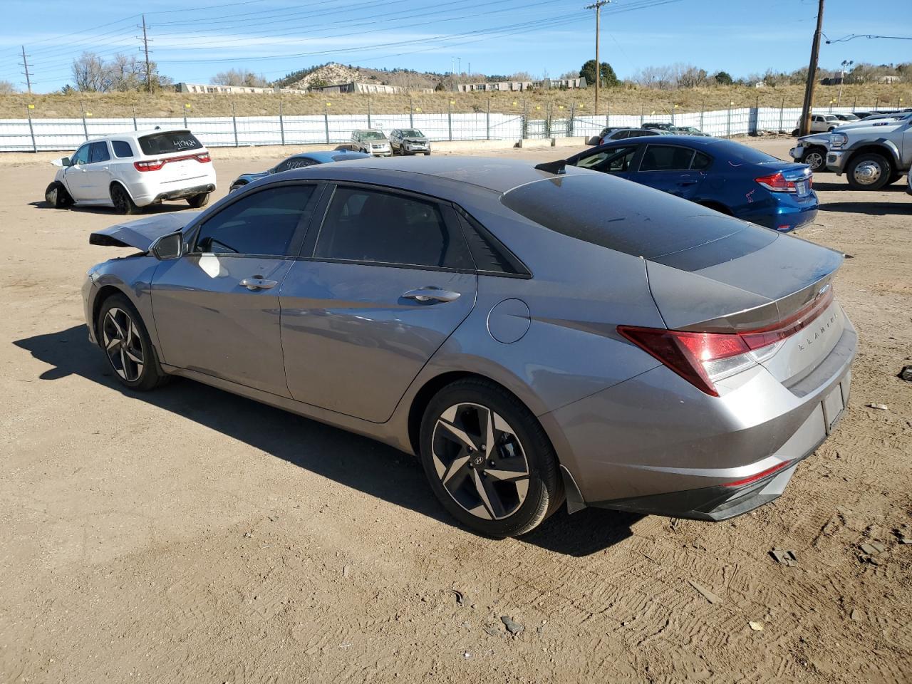 2023 HYUNDAI ELANTRA SE - Фото 2