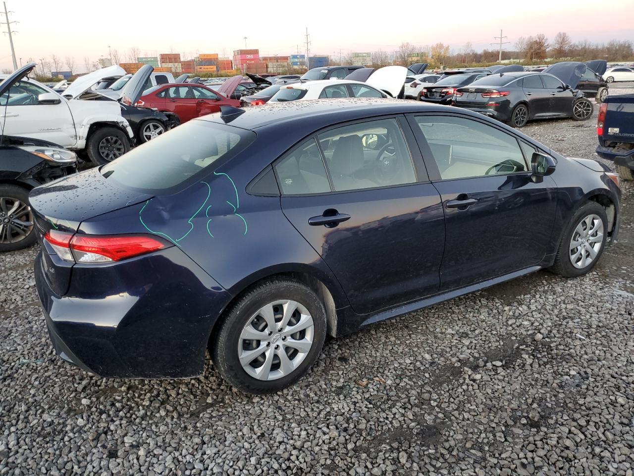 2021 TOYOTA COROLLA LE - Image 3