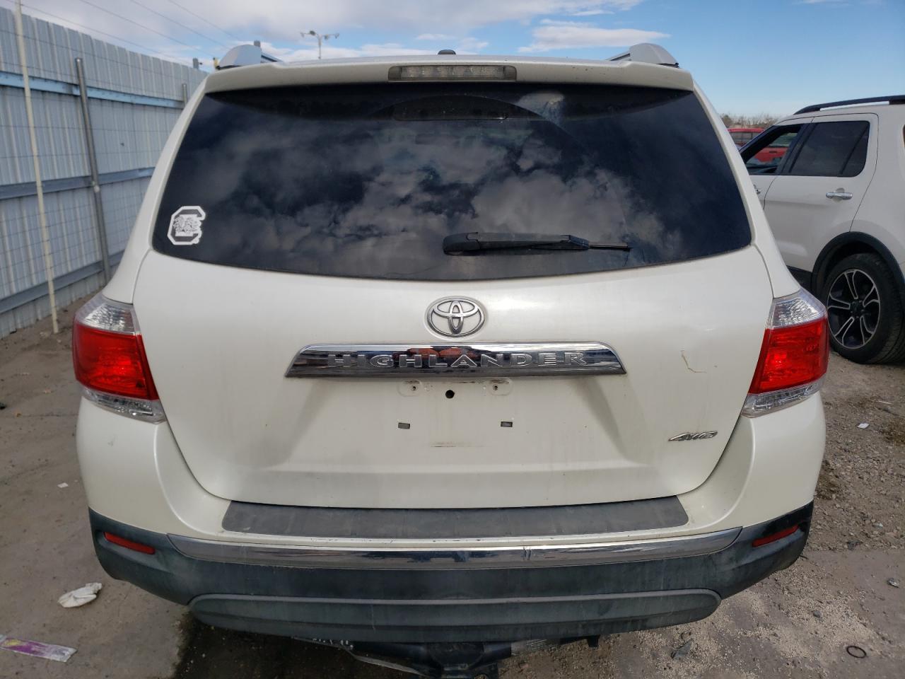 2011 TOYOTA HIGHLANDER - Фото 6