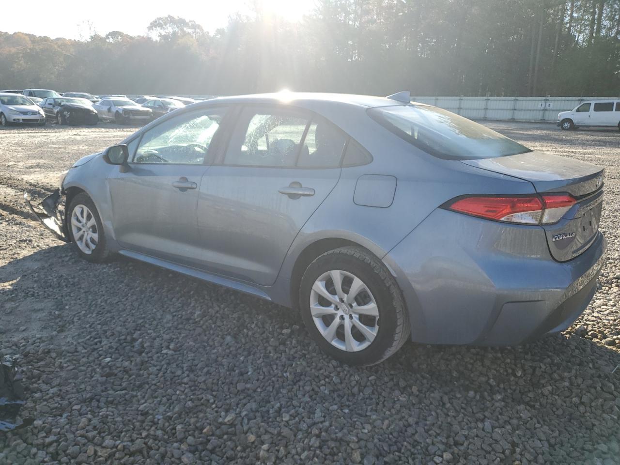 2021 TOYOTA COROLLA LE - Фото 2