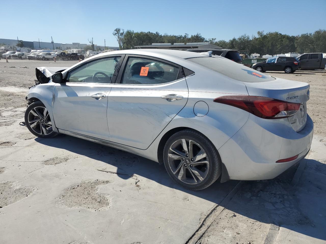 2015 HYUNDAI ELANTRA SE - Image 2