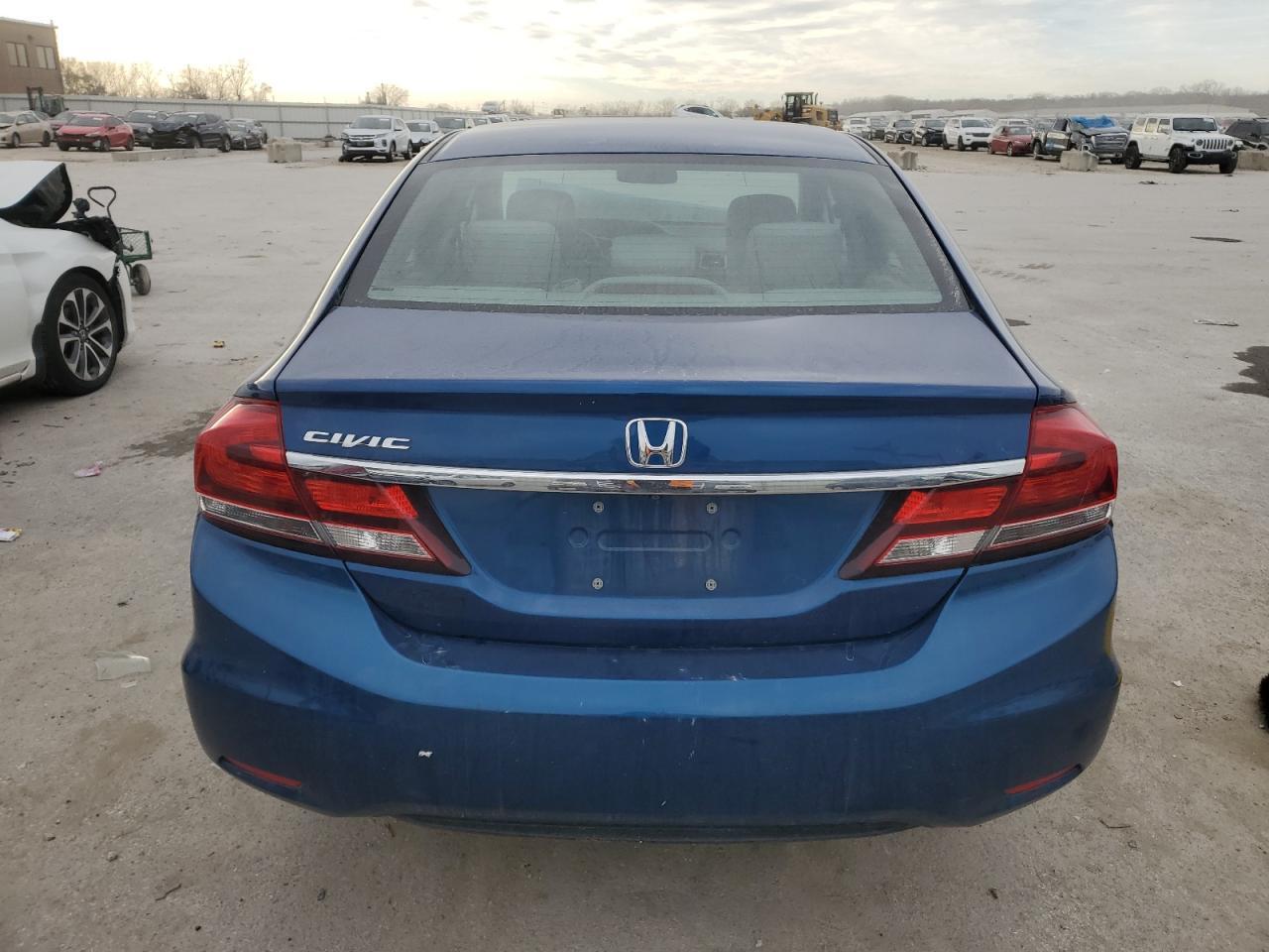 2015 HONDA CIVIC LX - Фото 6