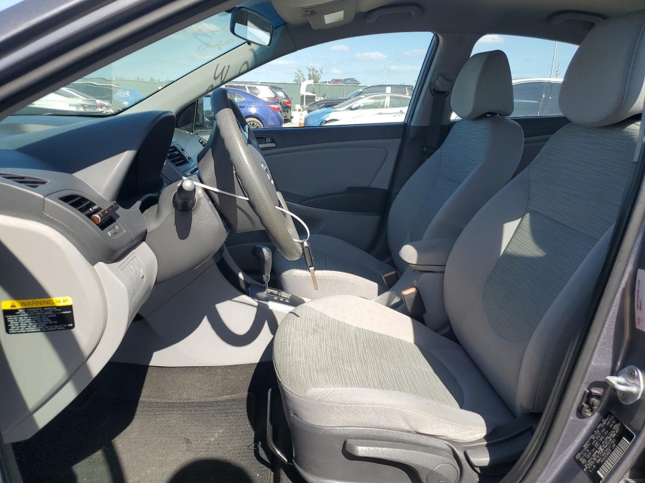 2017 HYUNDAI ACCENT SE - Image 7